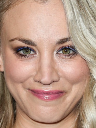 Kaley cuoco and her green - kaley,